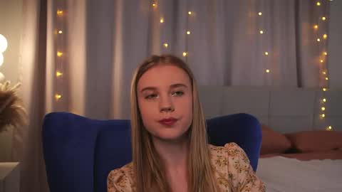 Taya online show from June 6, 4:23 pm