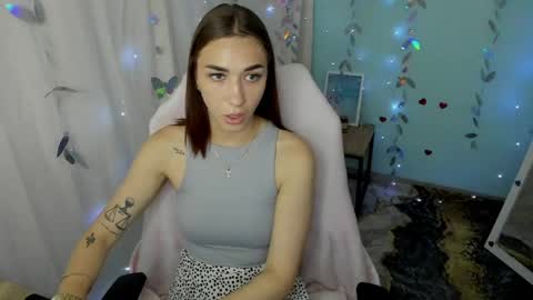 Tayla online show from May 21, 11:50 am