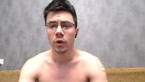 Snapshot of tayler_durden_1 chatting on November 17, 5:35 am ... online show from November 17, 5:35 am