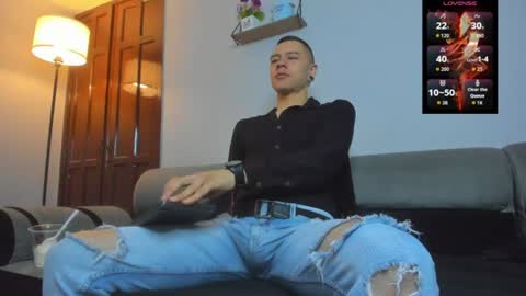 tayler_milers online show from July 27, 8:38 pm