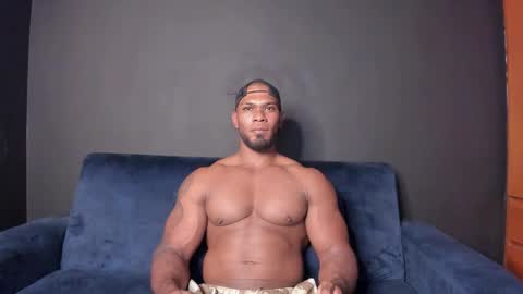 Snapshot of tayler_waka chatting on September 29, 10:36 pm Tyler online show from September 29, 10:36 pm