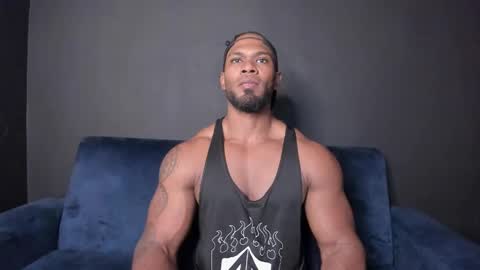 Snapshot of tayler_waka chatting on October 1, 10:38 pm Tyler online show from October 1, 10:38 pm