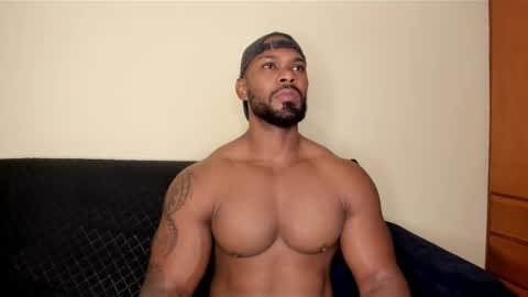 Snapshot of tayler_waka chatting on March 11, 12:38 am Tyler online show from March 11, 12:38 am