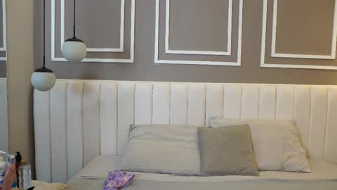 Teylor  Kim online show from November 14, 8:29 pm