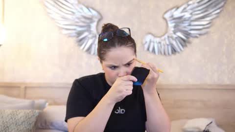 Teylor  Kim online show from December 4, 4:48 pm