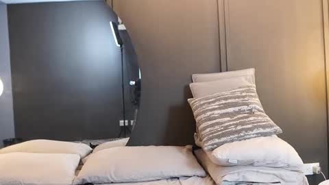 Teylor  Kim online show from January 17, 6:44 pm