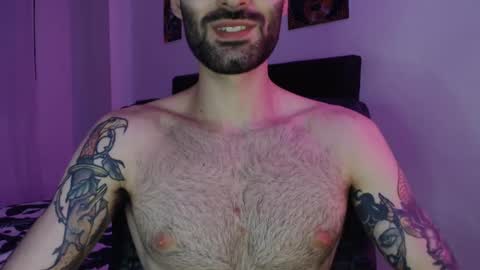 Snapshot of taylor__06 chatting on March 2, 1:04 am Taylor online show from March 2, 1:04 am