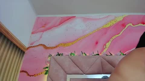 Sarah  online show from March 27, 7:02 pm