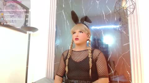 Snapshot of taylor__smith_ chatting on March 24, 11:15 am taylor__smith_ online show from March 24, 11:15 am