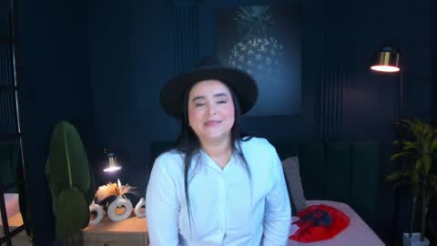 Taylor Bennet online show from January 25, 12:05 pm