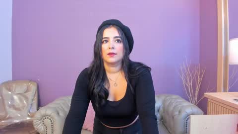 Taylor Bennet online show from October 22, 12:05 pm