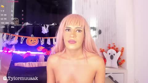 Snapshot of taylor_harveey chatting on October 8, 8:17 pm Taylor Harveey online show from October 8, 8:17 pm