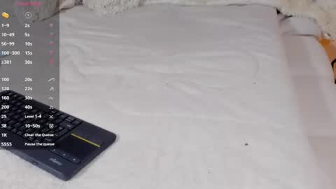 taylor rios online show from July 14, 1:52 am
