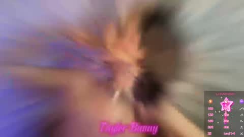 Taylor Sanz online show from December 25, 5:48 am