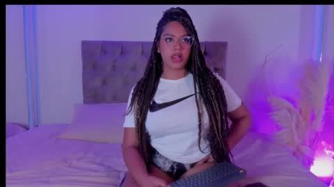 Taylor  online show from October 19, 4:57 am