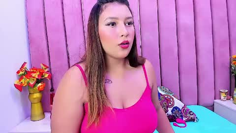Snapshot of taylorbigass chatting on April 4, 2:10 am taylorbigass online show from April 4, 2:10 am