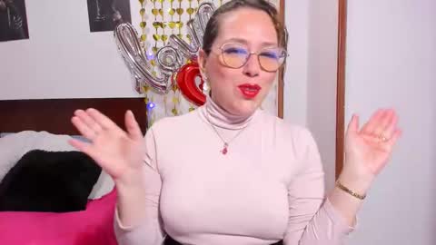 Snapshot of taylorhot72_ chatting on February 17, 2:41 am taylorhot72_ online show from February 17, 2:41 am