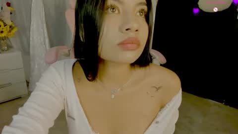 Snapshot of taylorr_swift chatting on June 13, 7:06 am Angels independent model online show from June 13, 7:06 am