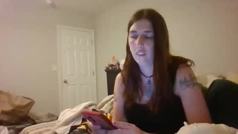 taylorslay online show from April 2, 12:30 am