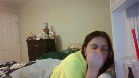 taylorslay online show from April 9, 5:18 am