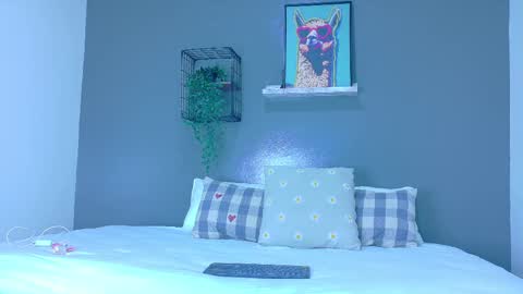 Snapshot of taylorsmitth_ chatting on November 6, 12:17 pm TAYLOR online show from November 6, 12:17 pm