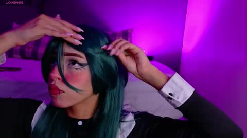 Snapshot of taylorsmitth_ chatting on December 1, 11:48 am TAYLOR online show from December 1, 11:48 am