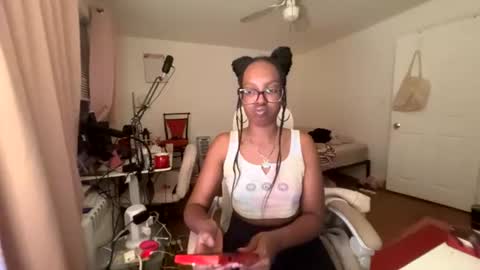 Taylor online show from August 2, 12:53 am