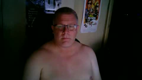 Snapshot of taylz chatting on February 15, 12:47 pm taylz online show from February 15, 12:47 pm