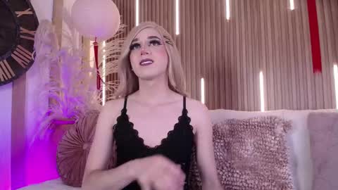 Snapshot of tayzon_foxxx chatting on March 27, 8:52 pm Sofia online show from March 27, 8:52 pm