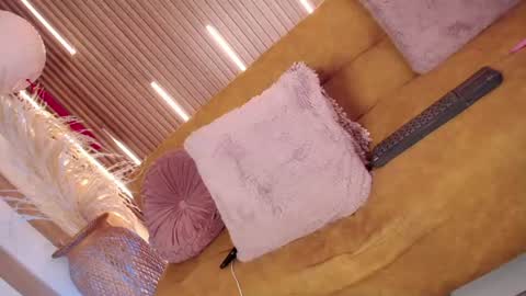 Snapshot of tayzon_foxxx chatting on June 13, 9:29 am Sofia online show from June 13, 9:29 am