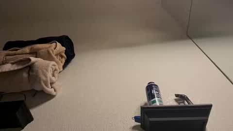 Luis online show from October 14, 3:46 pm