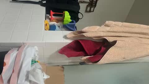 Luis online show from October 21, 1:50 am