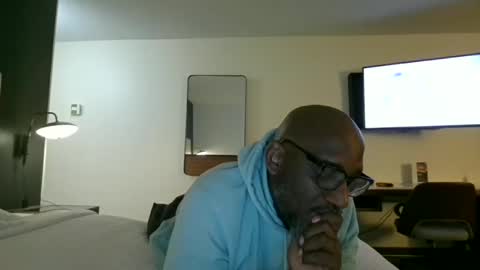 TOUCH online show from December 5, 6:33 am