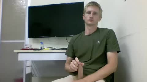 Snapshot of tcute0 chatting on September 17, 1:40 am tcute0 online show from September 17, 1:40 am