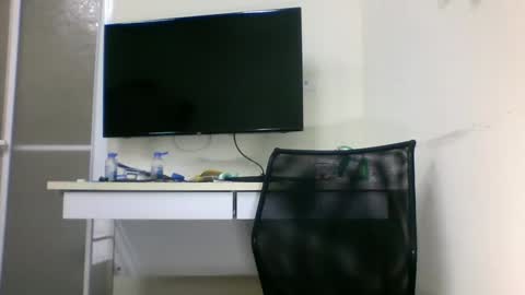 Snapshot of tcute0 chatting on October 3, 8:17 pm tcute0 online show from October 3, 8:17 pm