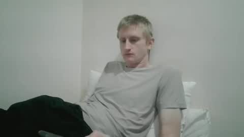 Snapshot of tcute0 chatting on February 18, 9:38 am tcute0 online show from February 18, 9:38 am