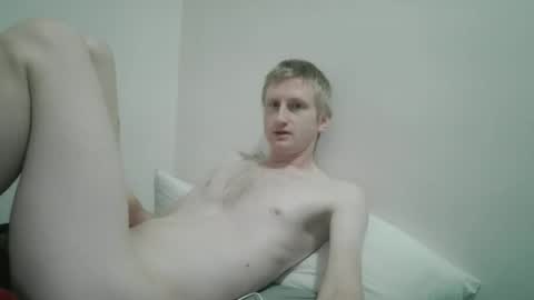 Snapshot of tcute0 chatting on February 20, 8:42 pm tcute0 online show from February 20, 8:42 pm