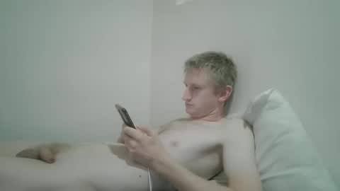 Snapshot of tcute0 chatting on February 24, 7:17 am tcute0 online show from February 24, 7:17 am