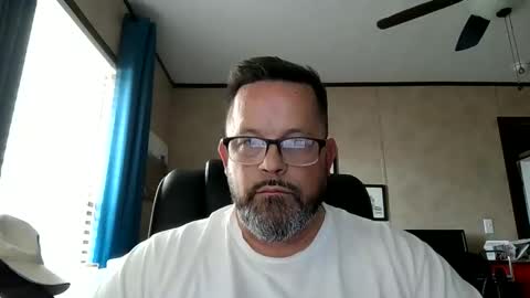 tdhawk87 online show from February 24, 9:02 pm