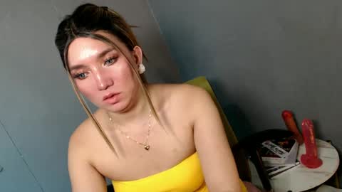ellaine online show from January 13, 12:51 am