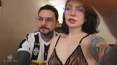 Snapshot of te_para_dos chatting on October 1, 4:24 pm Leo and Luna online show from October 1, 4:24 pm