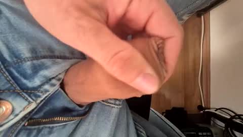 teaeumeer_2027 online show from April 27, 5:16 am