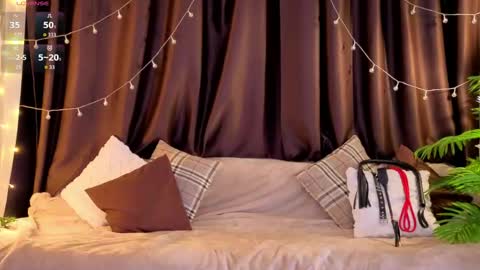 Alice online show from May 25, 3:56 am