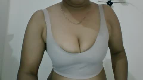 tease me10 online show from March 27, 9:53 am