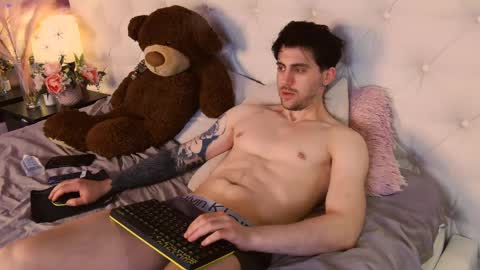 Snapshot of teasememartin chatting on March 20, 10:03 pm Martin online show from March 20, 10:03 pm