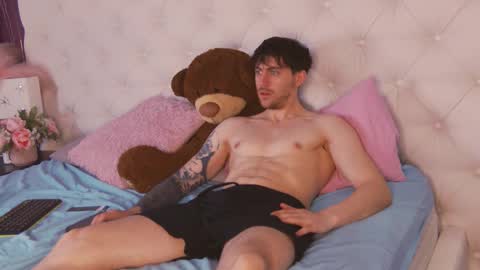 Snapshot of teasememartin chatting on March 26, 5:24 am Martin online show from March 26, 5:24 am