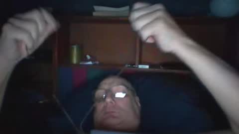 Snapshot of tebb61 chatting on October 13, 7:19 am Mark online show from October 13, 7:19 am