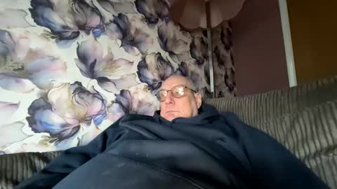 Mark online show from January 12, 3:17 pm