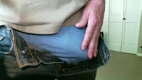 Snapshot of techloot chatting on March 30, 4:08 pm techloot online show from March 30, 4:08 pm