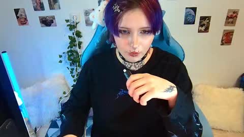 Snapshot of technical_face_powder_error chatting on December 1, 3:17 pm technical_face_powder_error online show from December 1, 3:17 pm